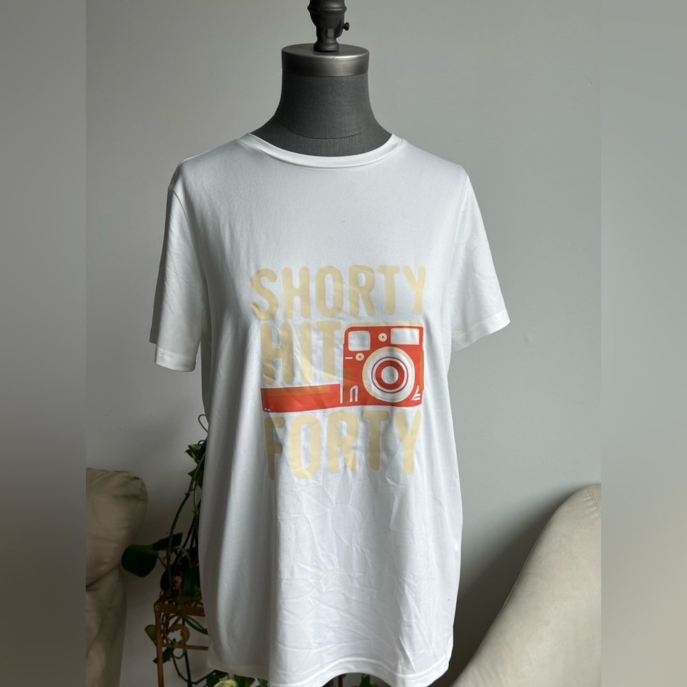 Shorty Hit 40 Graphic Tee Camera Print - Picture 2 of 4